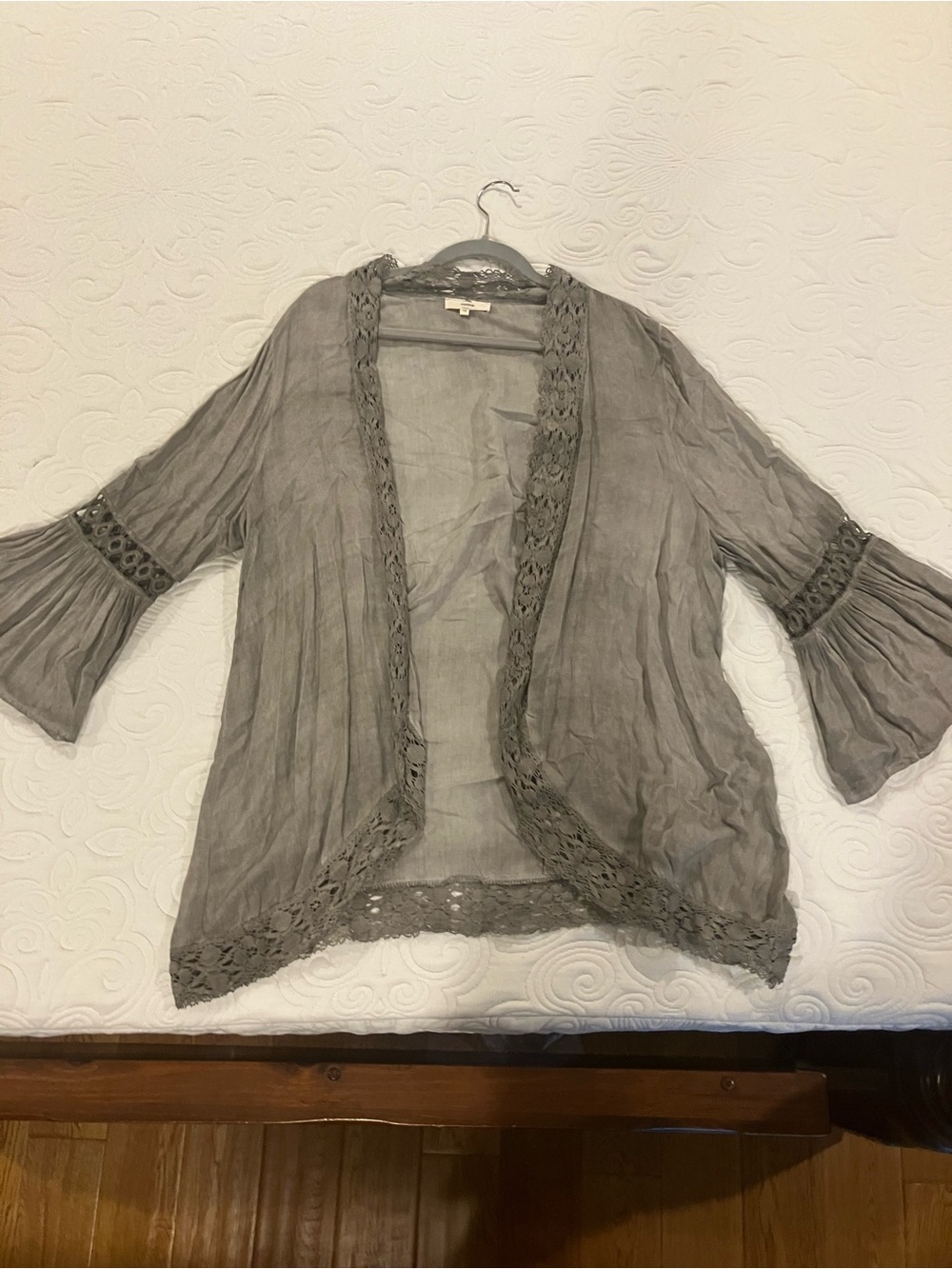 entro Gray Crochet-Trim Open Kimono Tunic